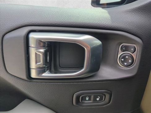 New 2026 Jeep Gladiator Mojave AWD/4WD image 15
