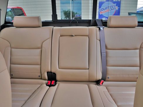 Used 2018 GMC Sierra 1500 Denali w/ Denali Ultimate Package AWD/4WD image 29