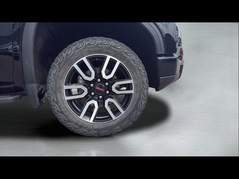 Used 2024 GMC Sierra 1500 AT4 w/ Technology Package image 27