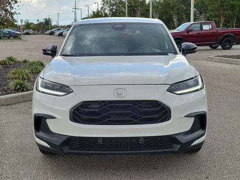 Used 2023 Honda HR-V Sport image 2