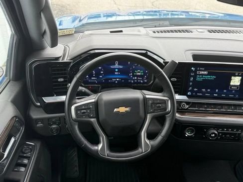 Certified 2023 Chevrolet Silverado 1500 LT AWD/4WD image 29