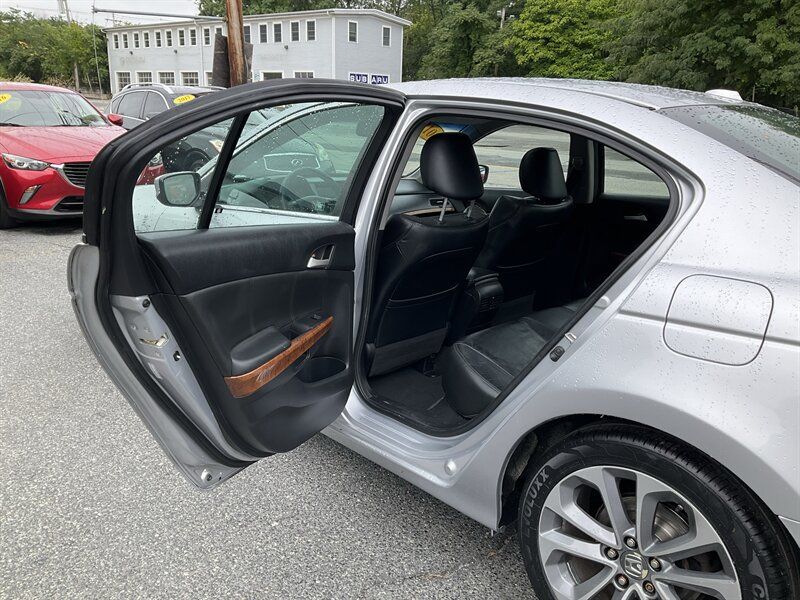 Used 2011 Honda Accord EX-L image 12
