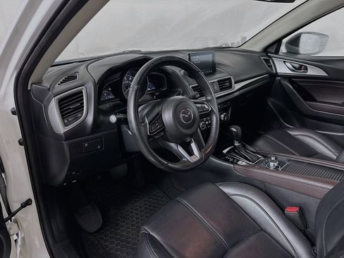 Used 2018 MAZDA MAZDA3 Touring image 10