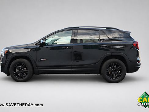 Used 2023 GMC Terrain AT4 AWD/4WD image 5