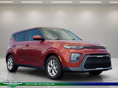 Used 2021 Kia Soul S FWD image 1