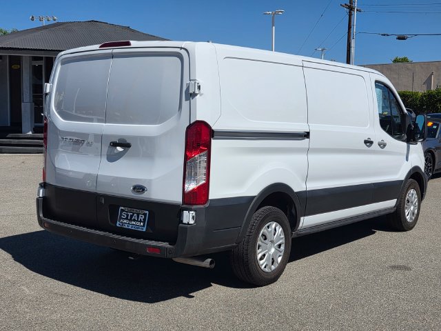Used 2025 Ford Transit 150 Low Roof RWD image 4