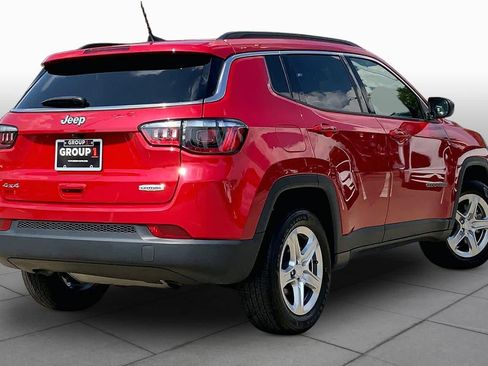Used 2024 Jeep Compass Latitude AWD/4WD image 13