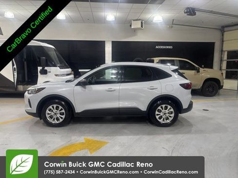 Used 2025 Ford Escape Active AWD/4WD image 4