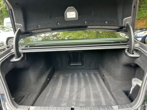 Used 2018 BMW 740i image 30