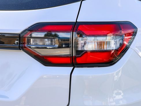 Certified 2025 Honda Pilot EX-L image 28