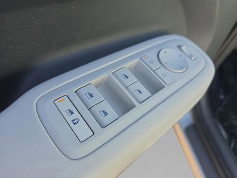 New 2026 Hyundai Santa Fe SE image 20