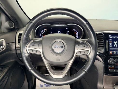 Used 2021 Jeep Grand Cherokee Laredo X AWD/4WD image 17