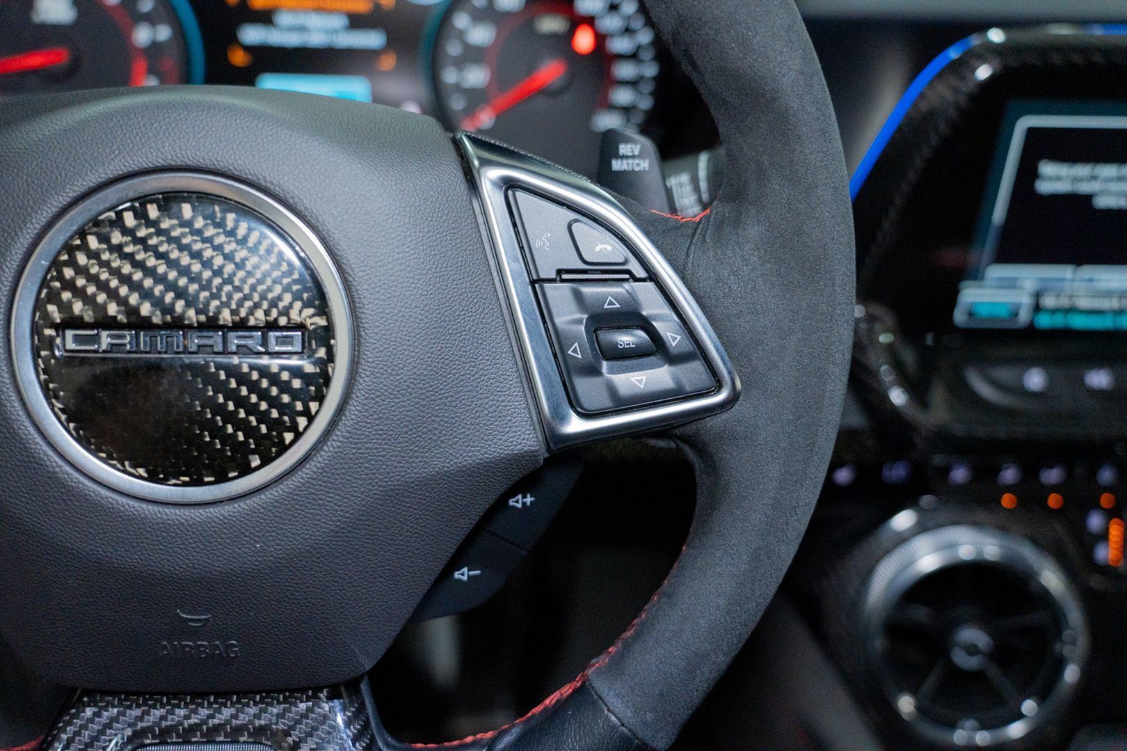 Used 2018 Chevrolet Camaro ZL1 RWD image 33