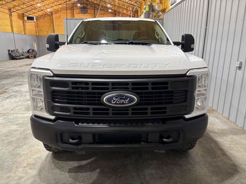 Used 2023 Ford F250 XL w/ FX4 Off-Road Package AWD/4WD image 7