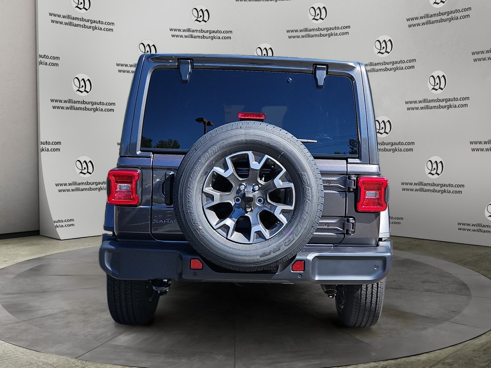 New 2027 Jeep Wrangler Unlimited Sahara AWD/4WD image 4