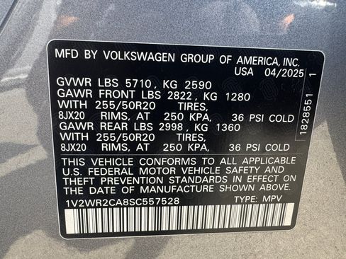 Used 2025 Volkswagen Atlas SE FWD image 20