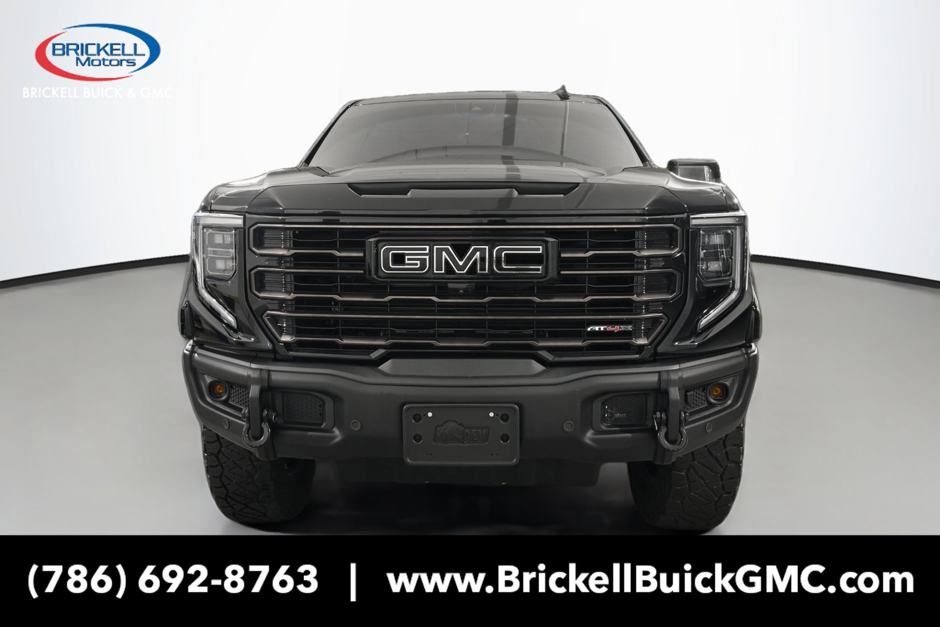 Used 2024 GMC Sierra 1500 AT4X AWD/4WD image 9