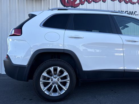 Used 2019 Jeep Cherokee Latitude w/ Popular Appearance Group image 21