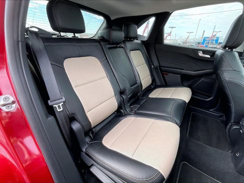 Used 2021 Ford Escape Titanium w/ Titanium Elite Package image 24