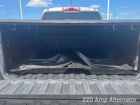 Used 2023 GMC Sierra 1500 AT4 w/ Technology Package AWD/4WD image 40