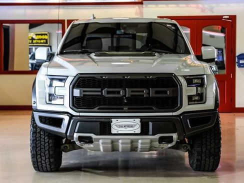 Used 2019 Ford F150 Raptor w/ Equipment Group 802A Luxury AWD/4WD image 8