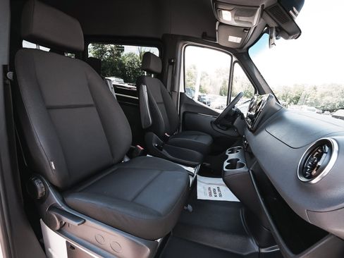Used 2026 Mercedes-Benz Sprinter 2500 image 31