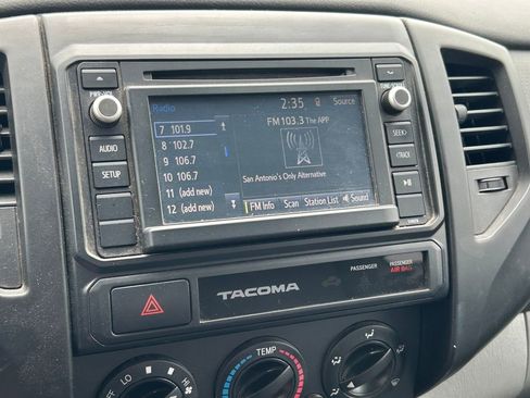 Used 2015 Toyota Tacoma PreRunner w/ Convenience Package RWD image 25