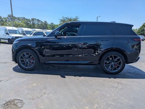 Used 2024 Land Rover Range Rover Sport Dynamic SE AWD/4WD image 8