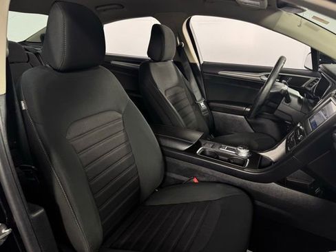 Used 2020 Ford Fusion SE image 14