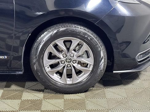 Used 2021 Toyota Sienna LE FWD image 21