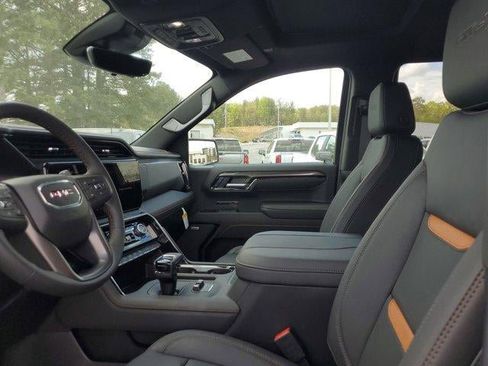 New 2026 GMC Sierra 1500 AT4 w/ Technology Package AWD/4WD image 17