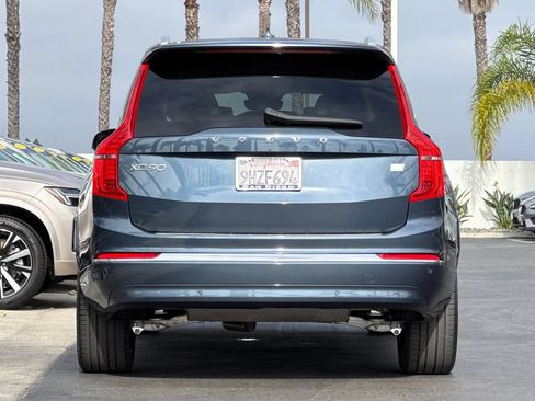 Certified 2023 Volvo XC90 T8 Plus AWD/4WD image 4