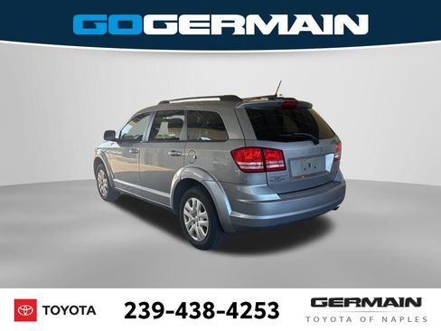 Used 2017 Dodge Journey SE w/ Flexible Seating Group FWD image 4