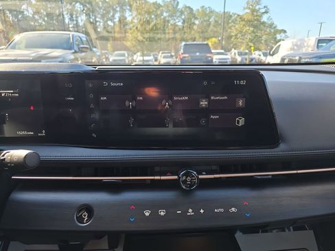 Used 2023 Nissan Ariya FWD image 26