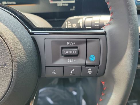 New 2025 Nissan Kicks SR image 26