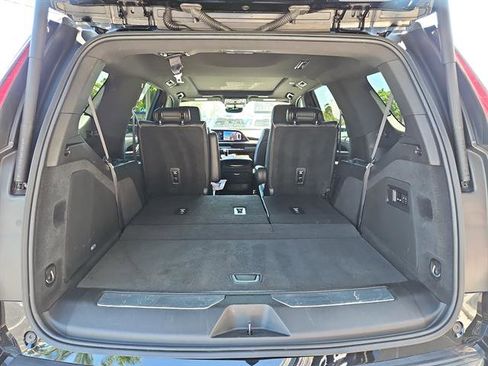 Used 2021 Cadillac Escalade Premium Luxury w/ Driver Assist Tech Package image 31