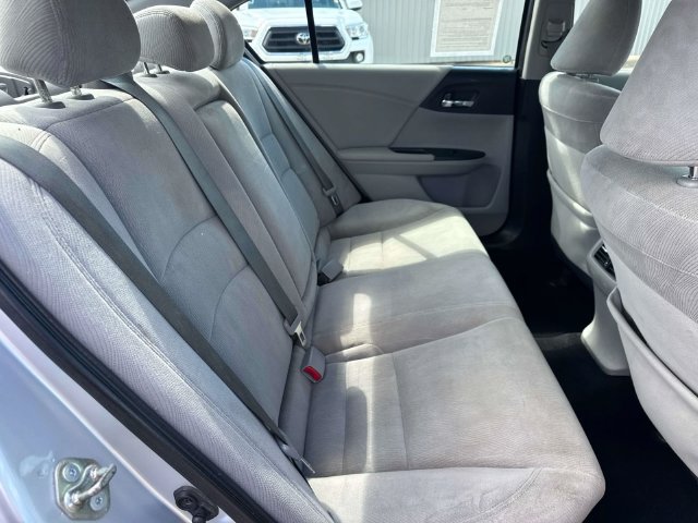 Used 2015 Honda Accord EX image 12