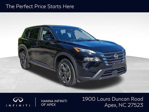 Used 2024 Nissan Rogue SV AWD/4WD image 1
