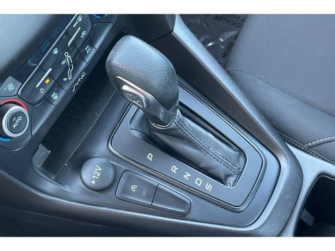 Used 2018 Ford Focus SE FWD image 31