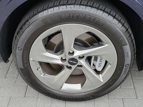 Certified 2026 Genesis GV70 2.5T Select AWD/4WD image 24
