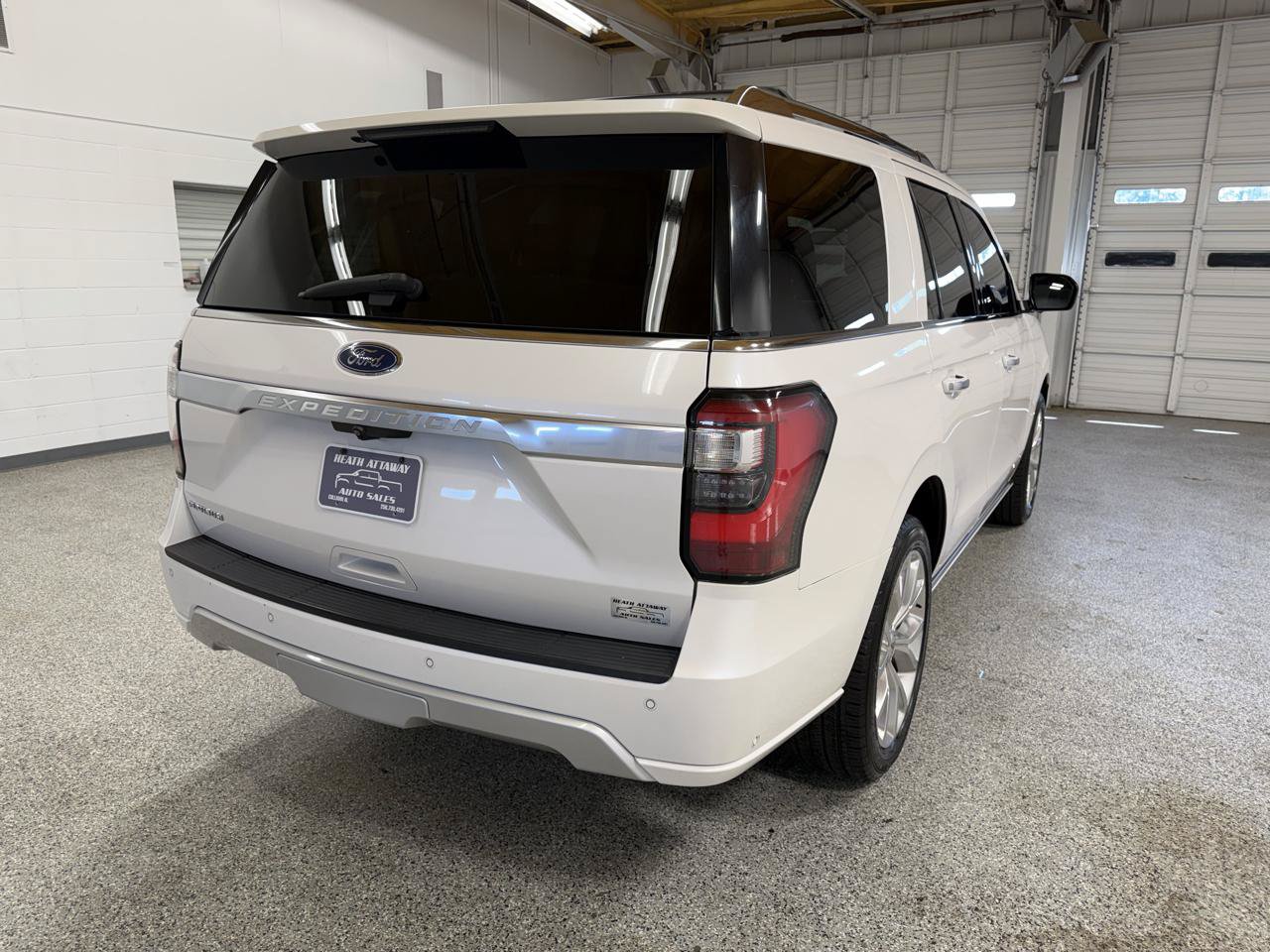 Used 2019 Ford Expedition Platinum RWD image 5