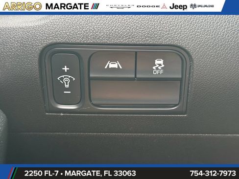 Used 2022 Kia Sorento S FWD image 35