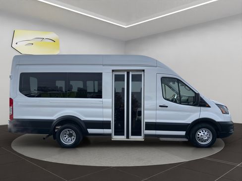 Used 2022 Ford Transit 350 XL image 8