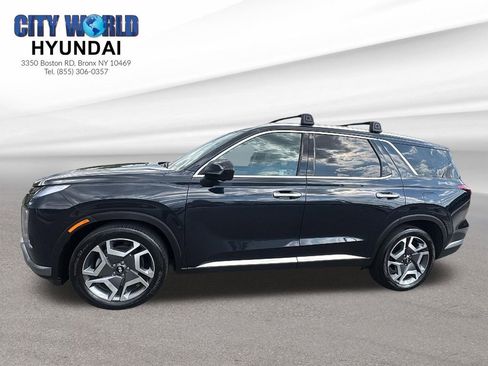 Used 2024 Hyundai Palisade Limited AWD/4WD image 2