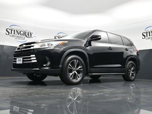 Used 2019 Toyota Highlander Plus image 19