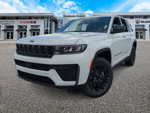 New 2026 Jeep Grand Cherokee Altitude AWD/4WD image 1