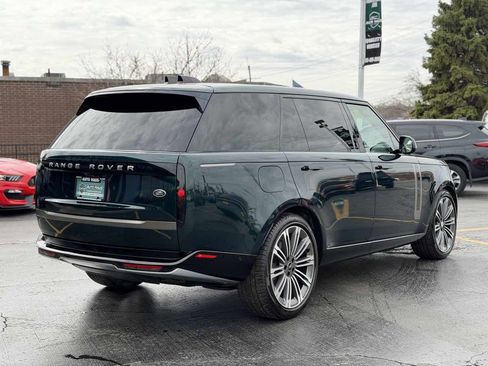 Used 2023 Land Rover Range Rover Long Wheelbase SE image 9