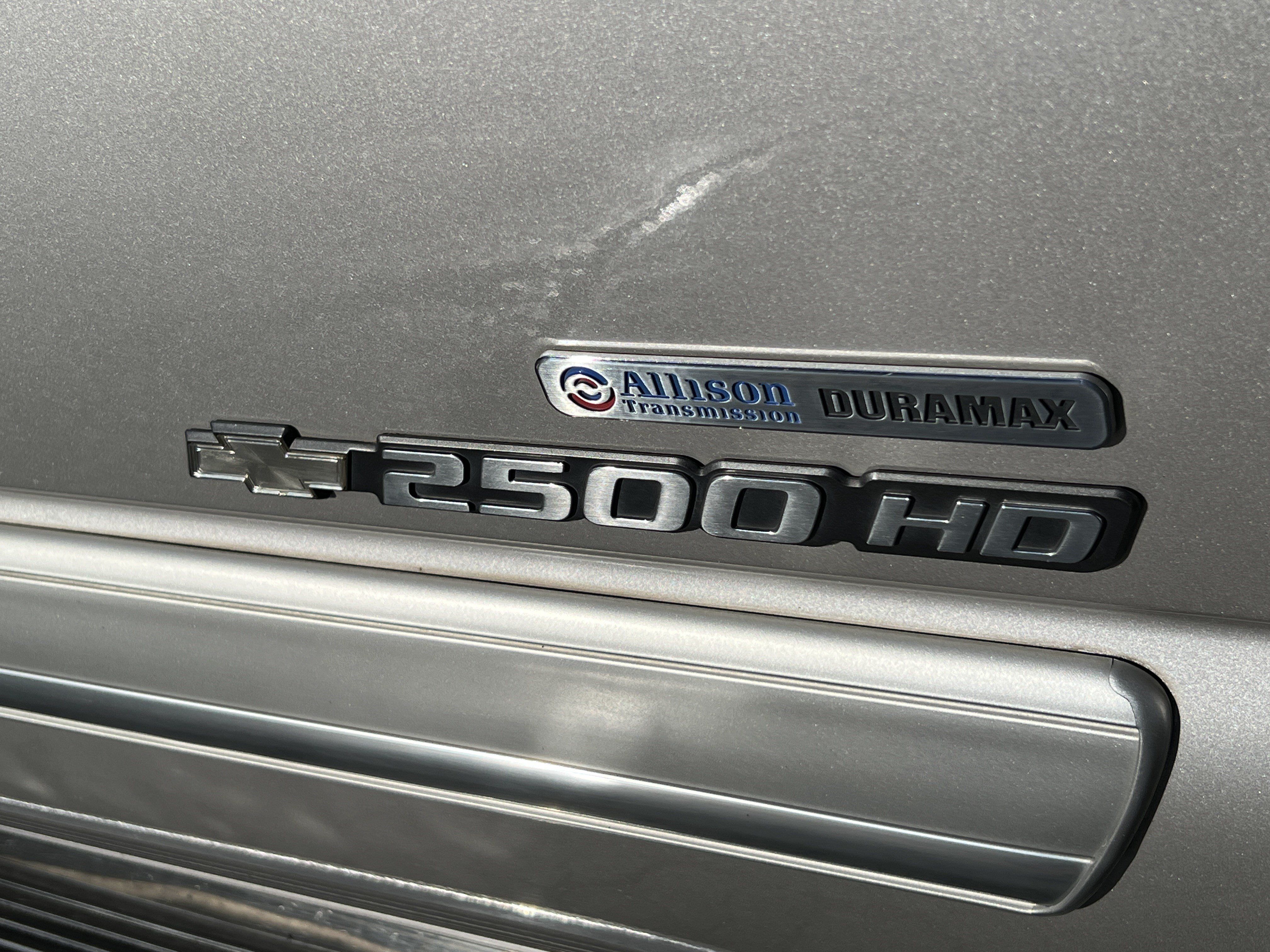 Used 2007 Chevrolet Silverado 2500 LT w/ Heavy-Duty Power Package RWD image 10