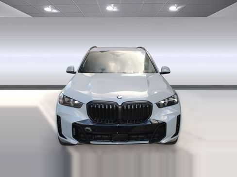 Used 2026 BMW X5 xDrive40i w/ Executive Package AWD/4WD image 6