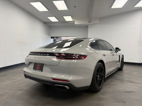 Used 2018 Porsche Panamera 4 w/ Premium Package Plus AWD/4WD image 9